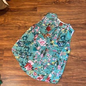 Floral top